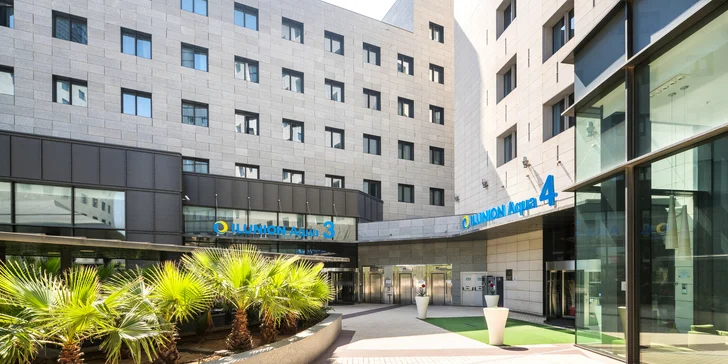 Moderní 4* hotel ve Valencii se snídaní, blízko Města umění a věd s delfináriem