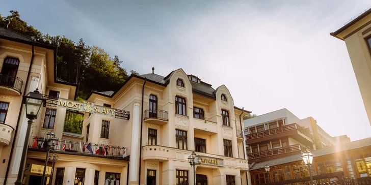 Dovolte si dovolenou jako filmová hvězda: ikonický hotel v Trenčianských Teplicích s procedurami i wellness