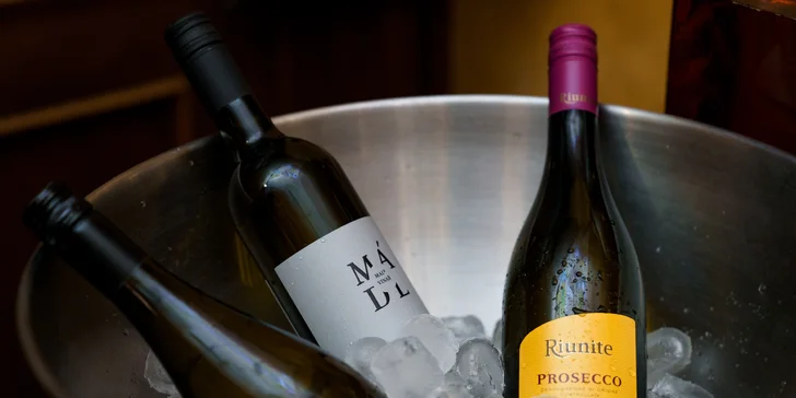 Dovolená v srdci Prahy: luxusní pokoj, bohatá snídaně i welcome drink