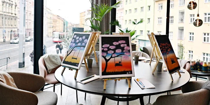 Zážitkové malování barvami s proseccem: Uvolněte kreativitu a odneste si originální obraz