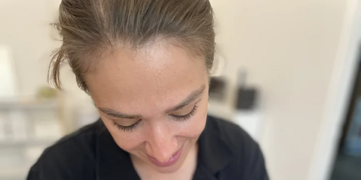 Komplexní ošetření pleti a liftingový rituál: peeling, maska i masáž obličeje a nohou