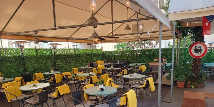 Hostina jak se patří: celá kachna s variací příloh až pro 4 osoby