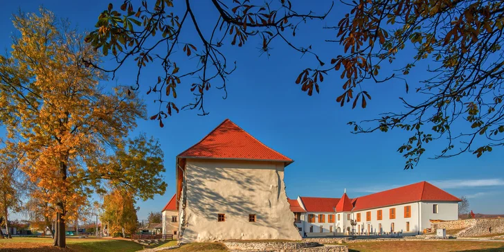 Pobyt s polopenzí v pohádkovém Zámku Františka II. Rákócziho na úpatí Tokaje