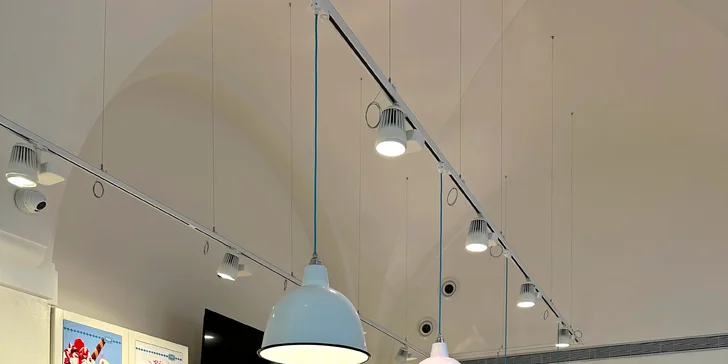 Osvěžující mlsání: porce libovolného gelata na Jungmannově náměstí