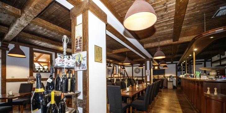 Luxusní tříchodové menu pro dva: Tomahawk z bizona v resortu Vigvam pro 2 osoby