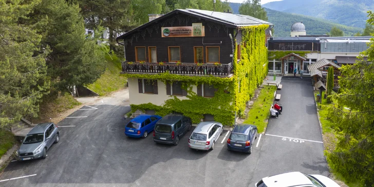 Pobyt rekreačním areálu Predná hora: neomezený vstup do hradního wellness a polopenze