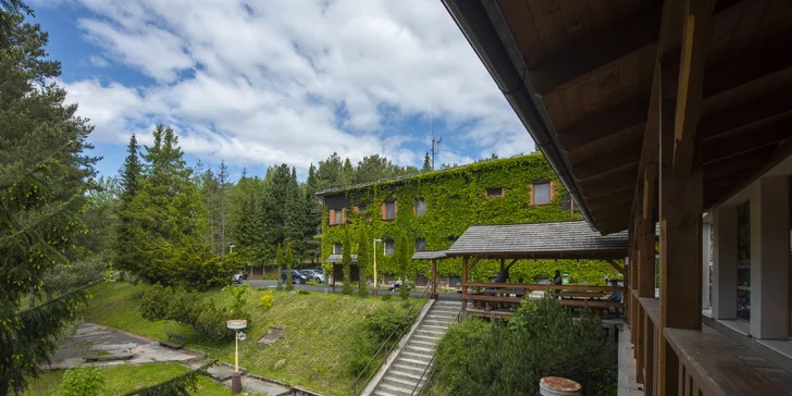 Pobyt rekreačním areálu Predná hora: neomezený vstup do hradního wellness a polopenze