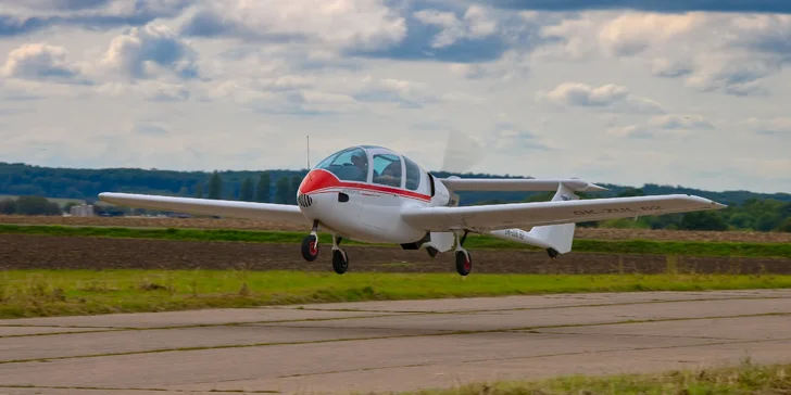Pilotem na zkoušku: seznámení s letadlem i možnost převzít řízení, 20–60 minut