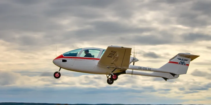 Pilotem na zkoušku: seznámení s letadlem i možnost převzít řízení, 20–60 minut