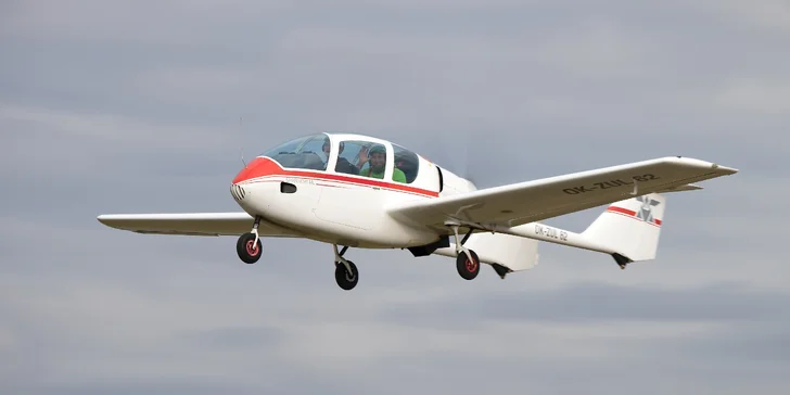 Pilotem na zkoušku: seznámení s letadlem i možnost převzít řízení, 20–60 minut