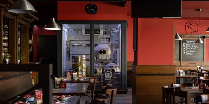 Rodinný oběd v Karviné pro 4 osoby: tříchodové menu včetně polévky a dezertu