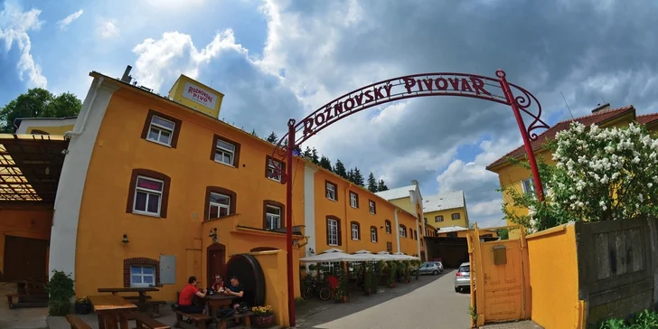 Luxusní relax v Rožnovských pivních lázních s pobytem na Pustevnách v hotelu Maměnka pro 2 osoby