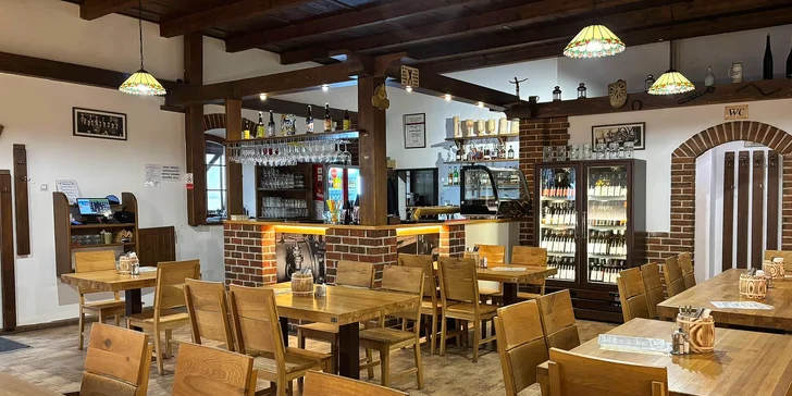 Vouchery v hodnotě 500-1500 Kč na pokrmy i nápoje v restauraci Centrum Lihovar