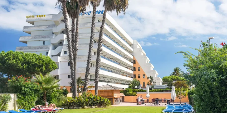 Costa Brava letecky: 4* hotel s polopenzí či all inclusive, 150 m od pláže