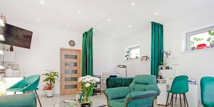 Uhrančivý pohled: prodloužení řas metodou řasa na řasu či 2D-4D vč. výživy