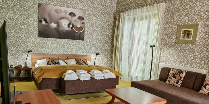 Rajská pohoda na Náchodsku: wellness, snídaně a romantická večeře