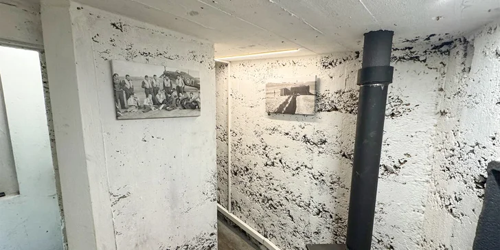 Dobrodružný pobyt v bunkru uprostřed lesů jen 5 km od Máchova jezera