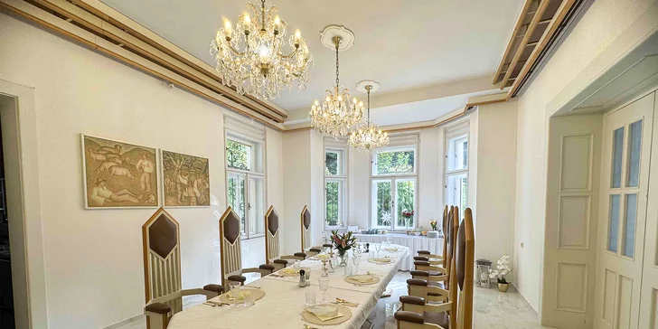 Historická Vládní vila v Luhačovicích: pobyt se snídaní v samém centru lázní