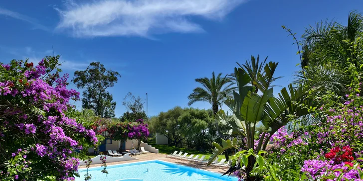 Sardinie: 4* rezort se stravou, bazény a spa, vč. vstupu do přírodního parku Naturalistico Bellavista