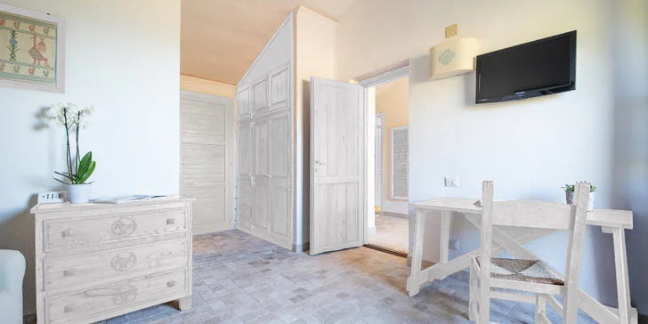 Sardinie: 4* rezort se stravou, bazény a spa, vč. vstupu do přírodního parku Naturalistico Bellavista