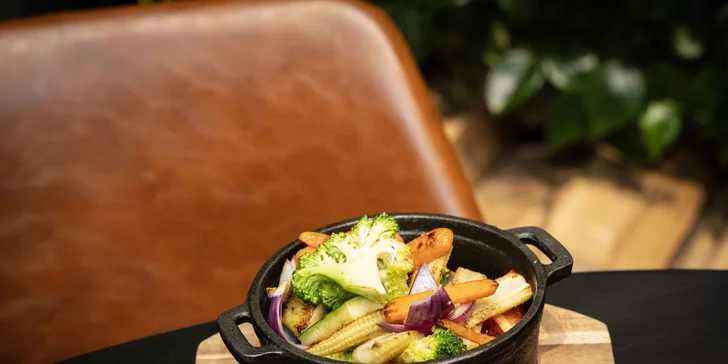 4chodové menu pro 2 osoby: argentinské steaky, carpaccio i tiramisu