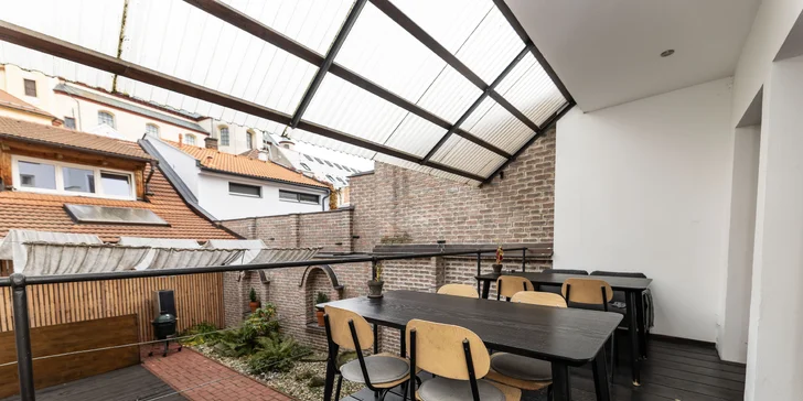 Degustační asijské menu v Litomyšli pro 2 osoby: polévka phở, krevety, knedlíčky gyoza a další