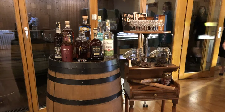 Namíchejte si osobní blend rumů: 2hodinový kurz s degustací a lahvičkou vlastního rumu Premium