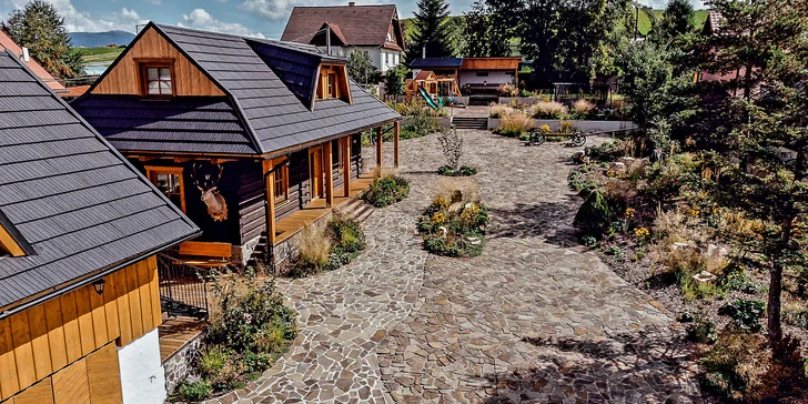 Kouzelný pobyt na Oravě: moderní chalupa pro 8 osob s privátním wellness a velkou zahradou