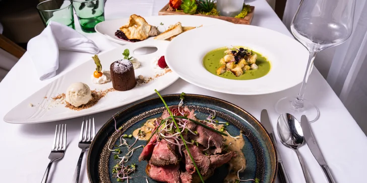 4chodové menu s proseccem pro 1-2 osoby: paštika, krémová polévka, roastbeef i fondán