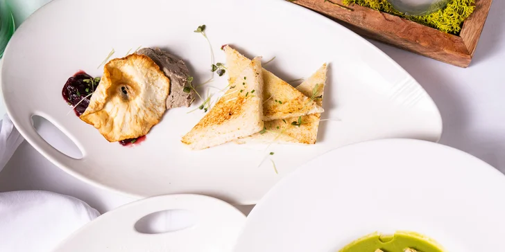 4chodové menu s proseccem pro 1-2 osoby: paštika, krémová polévka, roastbeef i fondán