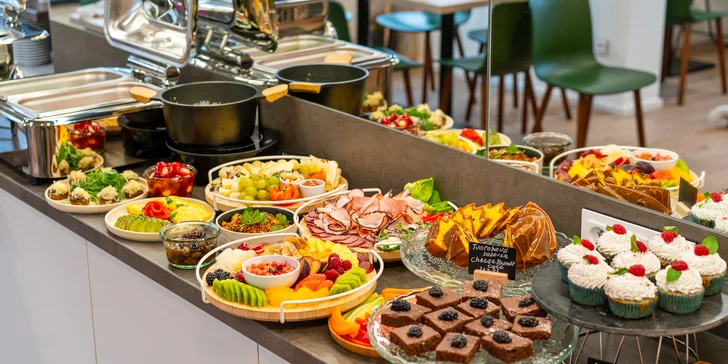 Luxusní apartmány v Mladé Boleslavi: možnost snídaně i apartmá s vlastním střešním wellness