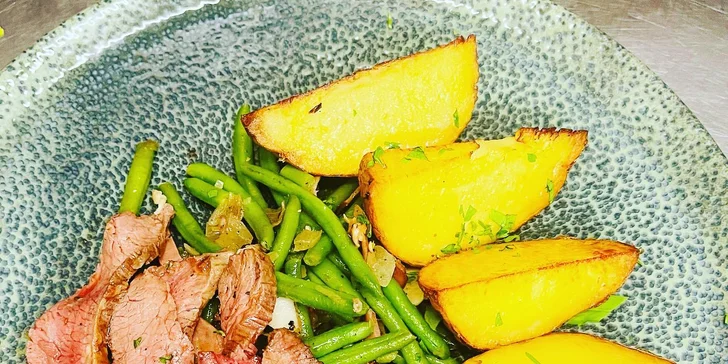 Voucher do restaurace Příčný řez v centru Prahy: 500 až 2000 Kč