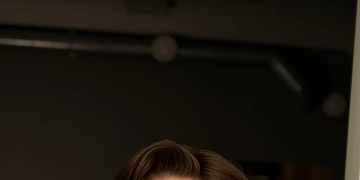 Péče o vaše kadeře: střih, barvení a hloubková regenerace pro každou délku