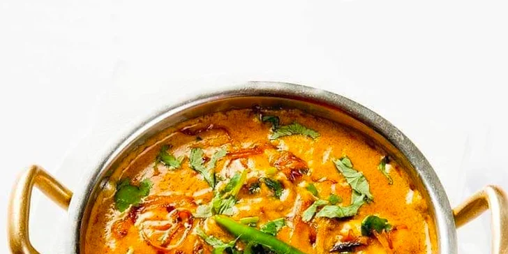 Indické menu pro 2–4 osoby: hlavní jídlo dle výběru, příloha, dezert i nápoj