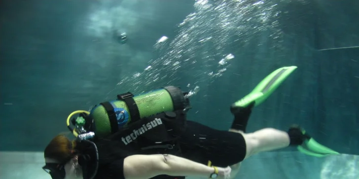 Zkušební ponor či komplexní potápěčský kurz s