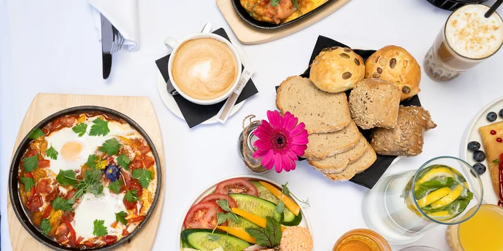 Nové apartmány u Baltu 15 min. od pláže: snídaně, bazény, vířivky a sauna