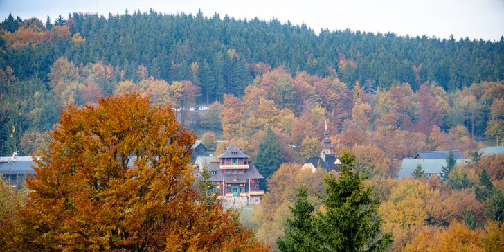 Jurkovičovy útulny na Pustevnách: pobyt se snídaní i večeří ve valašské restauraci Libušín