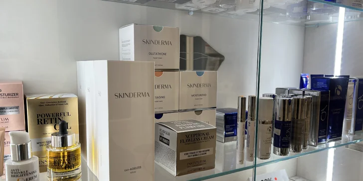 Omlazení pleti: mikrojehličkování s exosomy, biorevitalizace nebo radiofrekvenční lifting