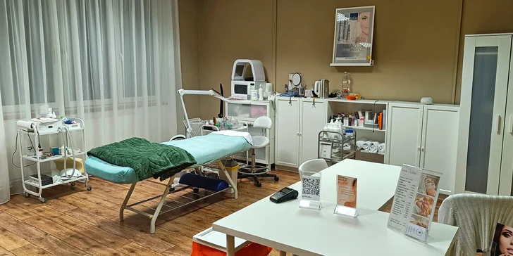 Kosmetická péče pro dámy i pány: kolagenové nitě, fotonový laser i spikule