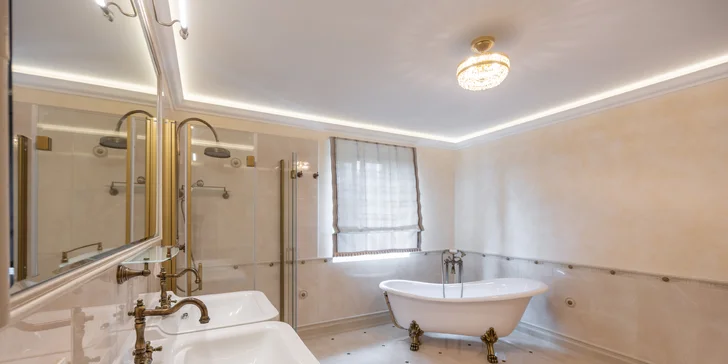 Příjemný pobyt na zámečku nedaleko Valtic a Lednice se snídaní a privátním wellness