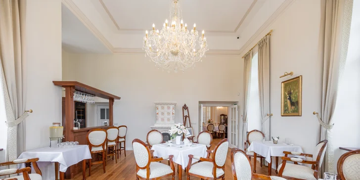 Příjemný pobyt na zámečku nedaleko Valtic a Lednice se snídaní a privátním wellness