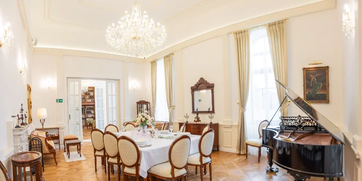 Příjemný pobyt na zámečku nedaleko Valtic a Lednice se snídaní a privátním wellness