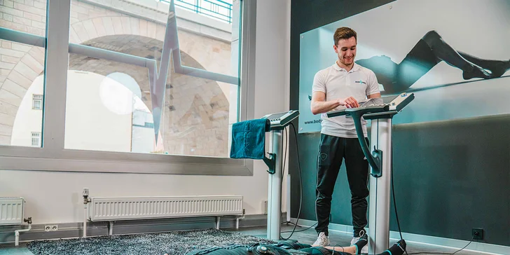 Úvodní EMS trénink pro 1 nebo 2 osoby: pobočky Karlín nebo Pankrác