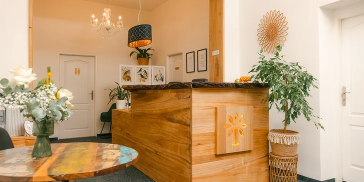 Komplexní ošetření pleti a liftingový rituál: peeling, maska i masáž obličeje a nohou