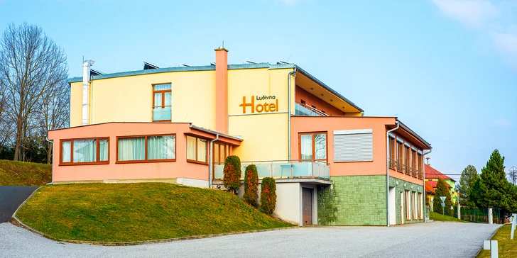 Romantický pobyt pod Vysokými Tatrami se snídaní, wellness a možností dvoudenních skipasů