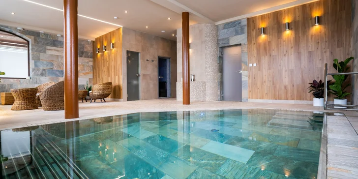 Dovolená v Hotelu Demänová**** se stravou, wellness, i zvýhodněnou soukromou saunou