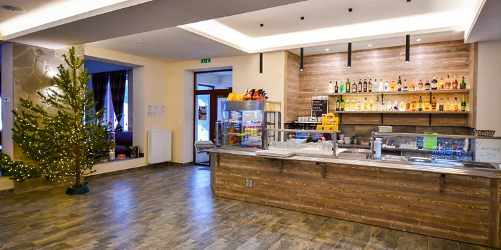 Rodinný hotel ve Slovenském ráji přímo u sjezdovky: polopenze i sleva do Aquacity Poprad