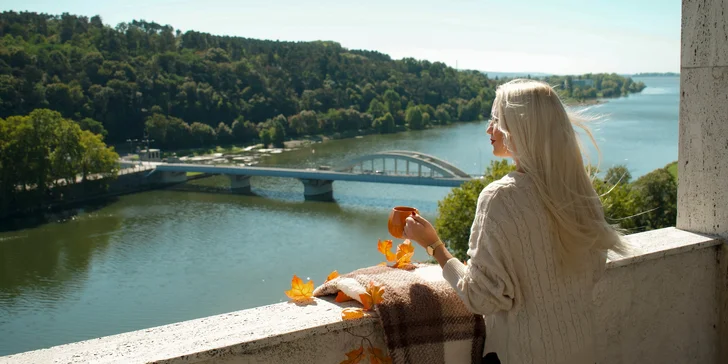 Odpočinek ve 4* hotelu v Piešťanech s neomezeným vstupem do bazénu, masáží a polopenzí