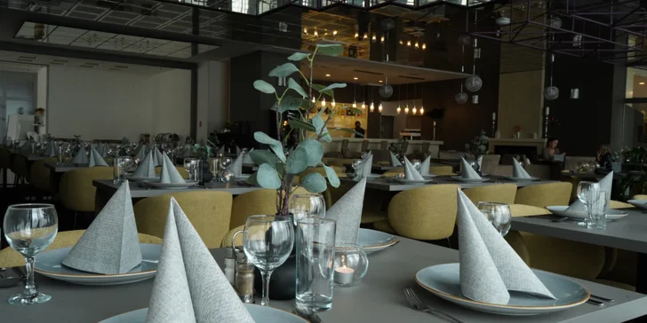 Odpočinek ve 4* hotelu v Piešťanech s neomezeným vstupem do bazénu, masáží a polopenzí