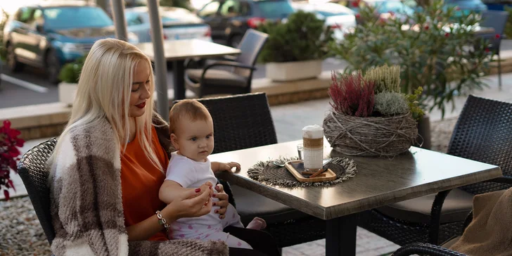 Odpočinek ve 4* hotelu v Piešťanech s neomezeným vstupem do bazénu, masáží a polopenzí